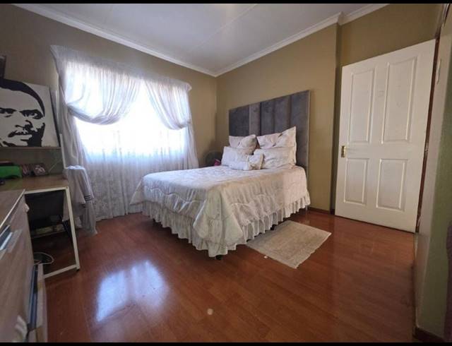 2 BEDROOM TOWNHOUSE FOR SALE IN MEYERSDAL